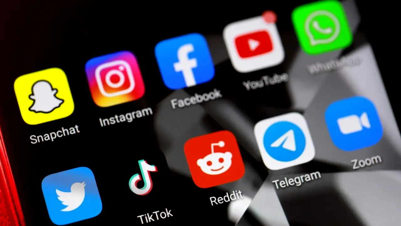 Facebook, Instagram ve WhatsApp ilanlarına milyonluk ceza