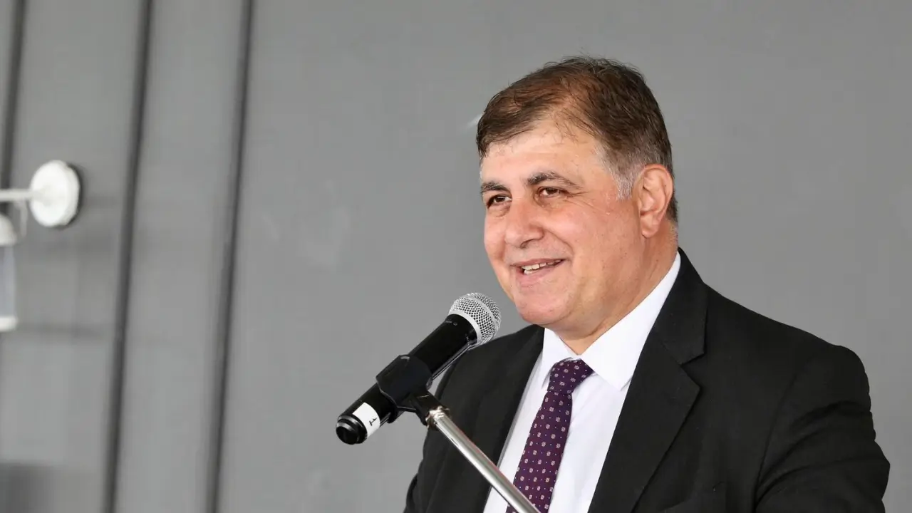 Cemil Tugay AK Parti'ye geçiyor iddiası: ‘Giderse kendi sözlerinin altında kalır’