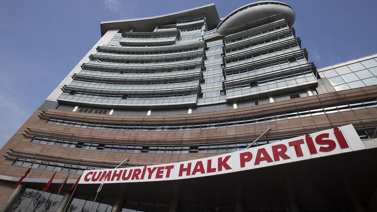 CHP'de istifa dalgası büyüyor: 3 ilde peş peşe ayrılıklar