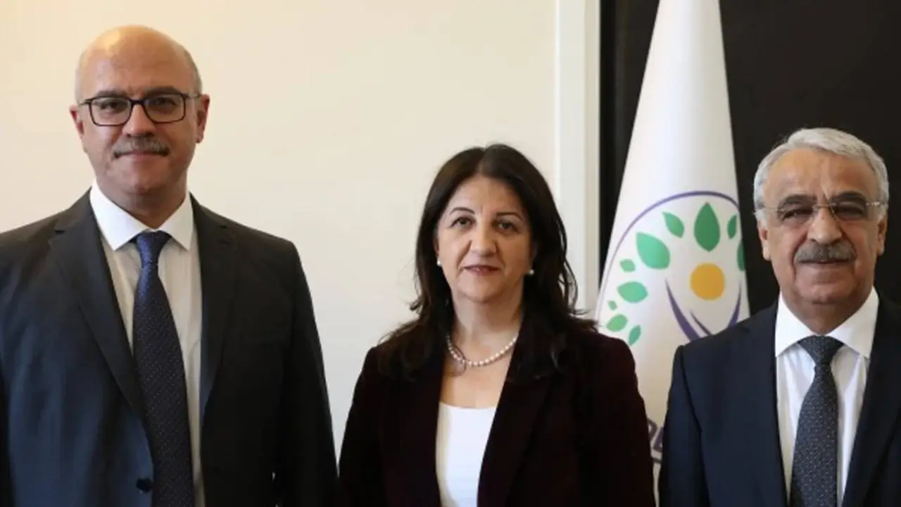 DEM Heyeti İmralı’dan döndü
