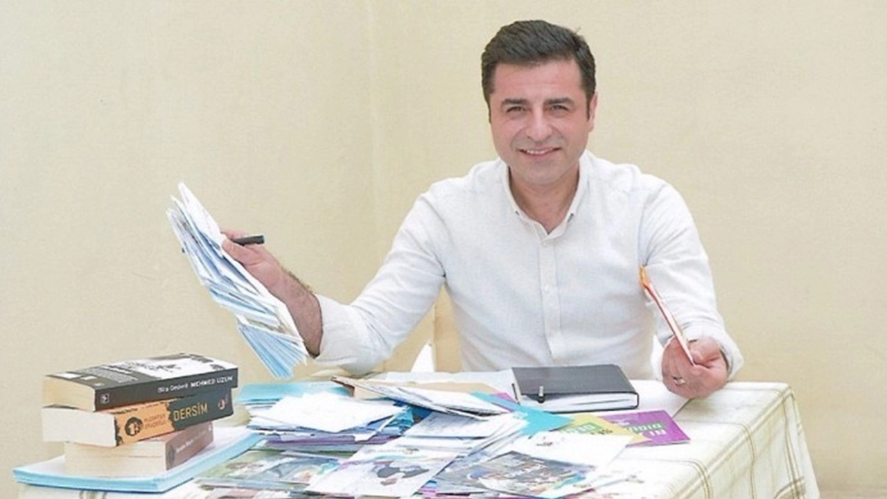 Demirtaş'a siyasi yasak gelecek mi? DEM'li vekil yanıtladı