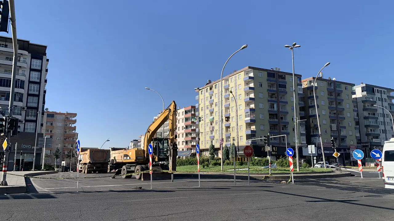 Diyarbakır’da sürücülere uyarı: İki noktada çalışma var