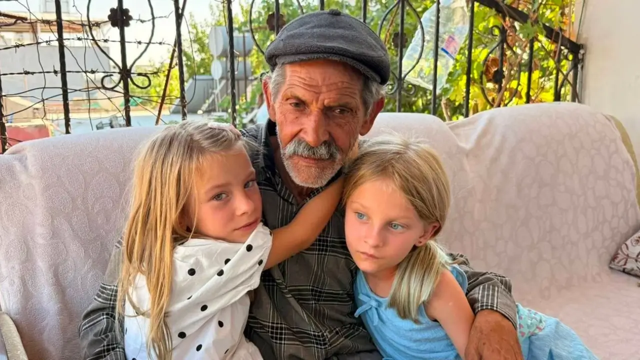 İkiz kızlarıyla gündem olan Abuzer Doğan kimdir?