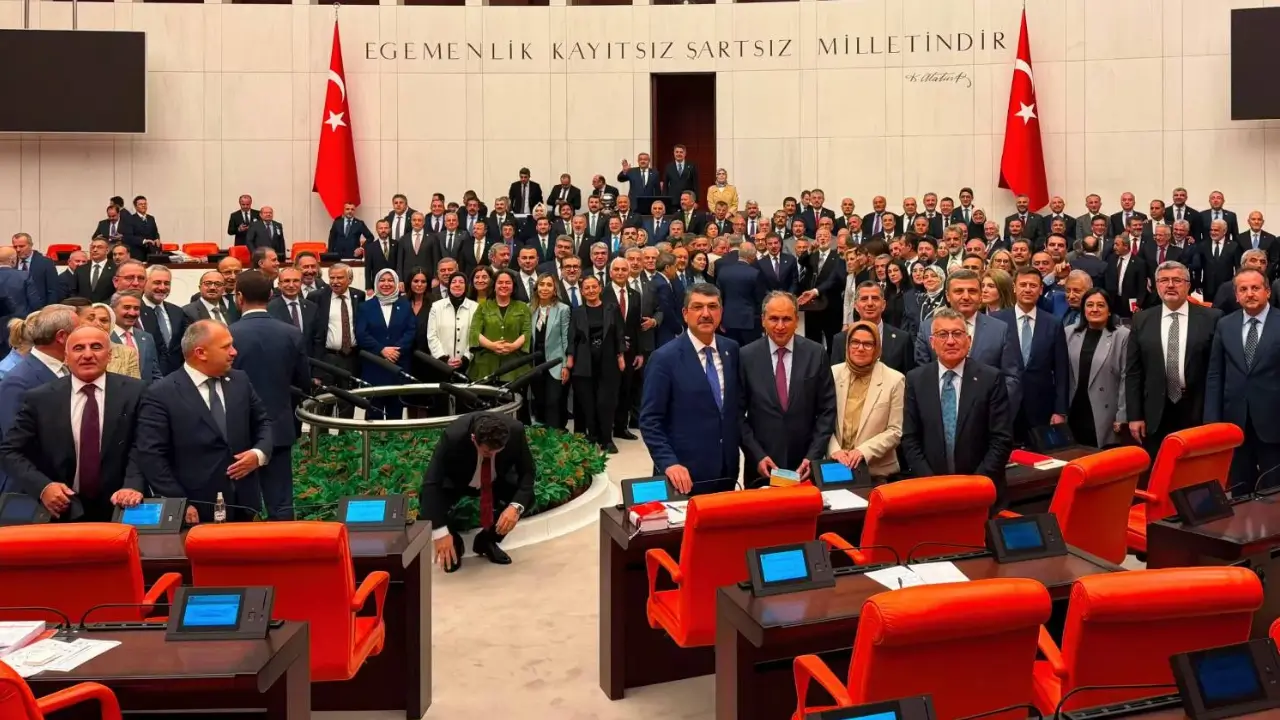 Çerçeve yasa Meclisten 468 oyla geçti