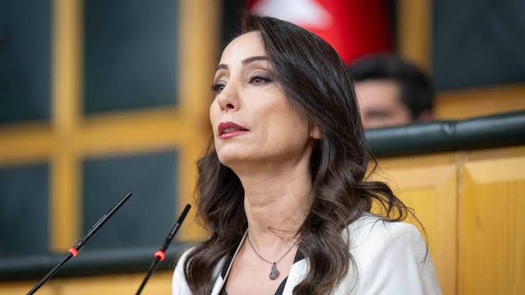 AK Parti sözcüsü çağrı yapmıştı: DEM Eş Başkanı yanıt verdi