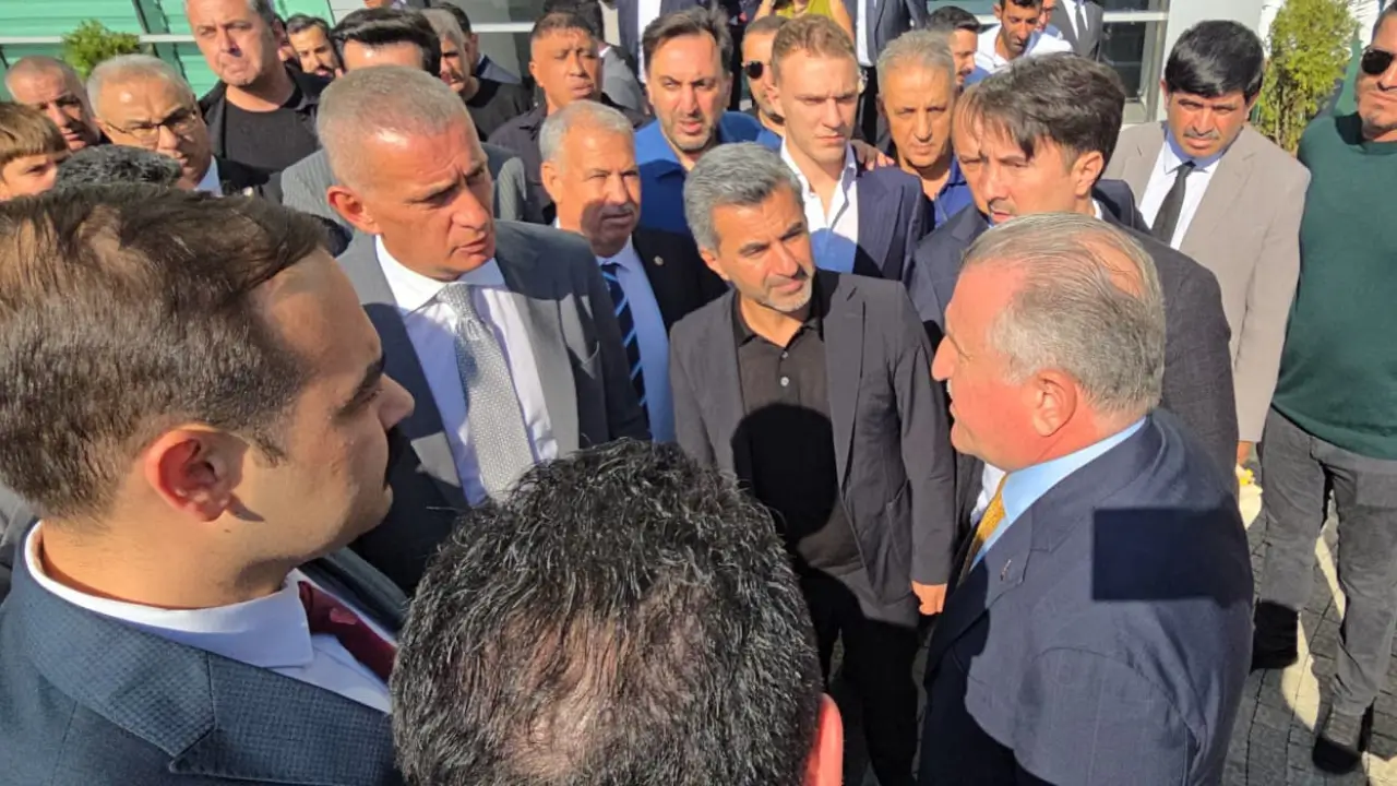 Amedspor'un tarihi maçı öncesi Bakan Bak ve TFF Başkanı Hacıosmanoğlu Diyarbakır’da