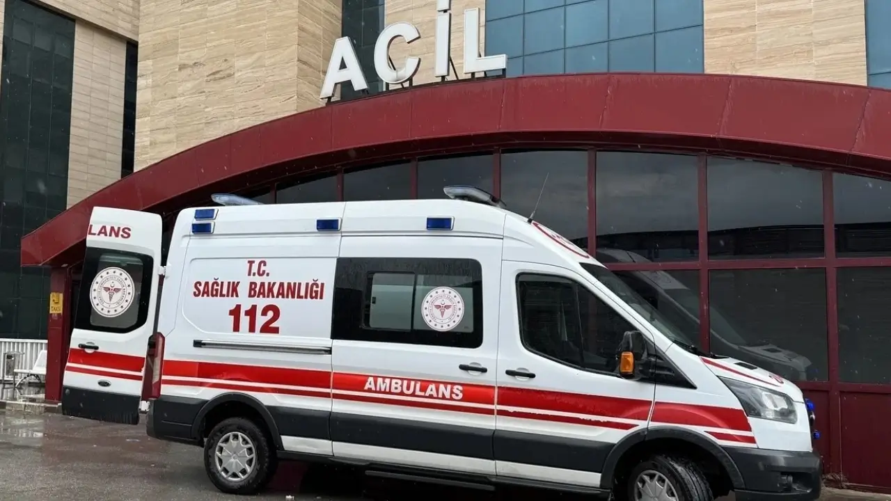 Yol yapım çalışmalarında elektrik akımına kapılan genç kurtarılamadı