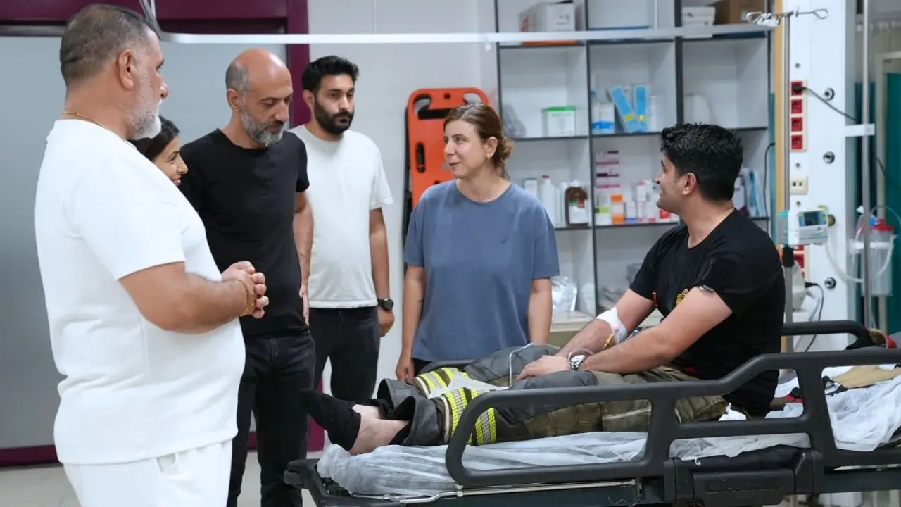 Eşbaşkan Bucak’tan yangında yaralananlara ziyaret