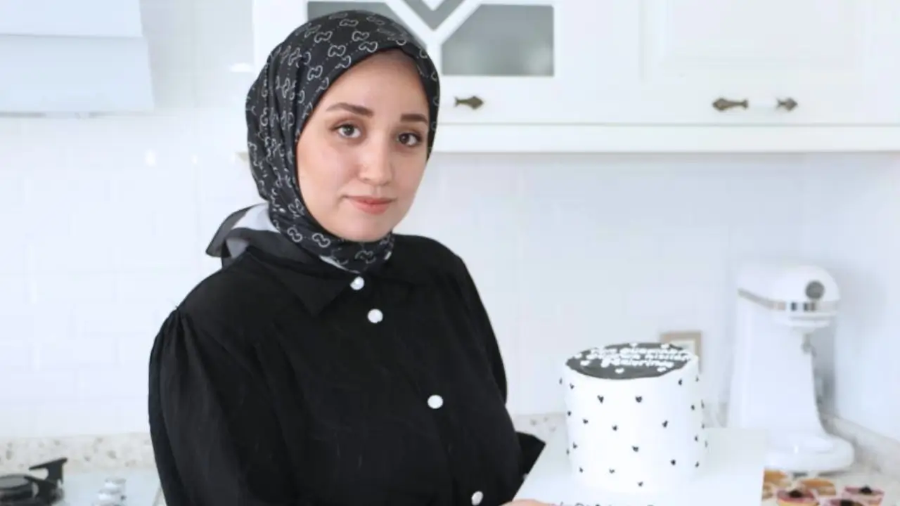 Diyarbakır’da bir anne evini pastaneye çevirdi