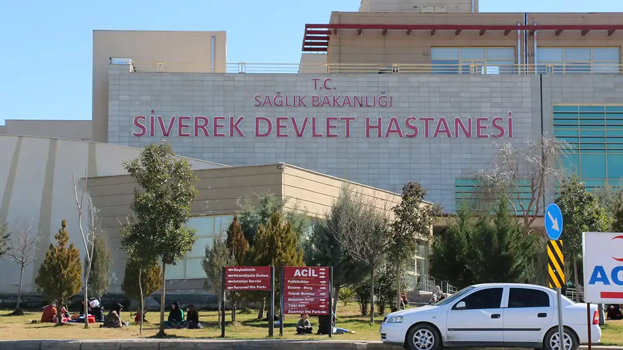 Şanlıurfa'da otomobil devrildi: 3 yaralı