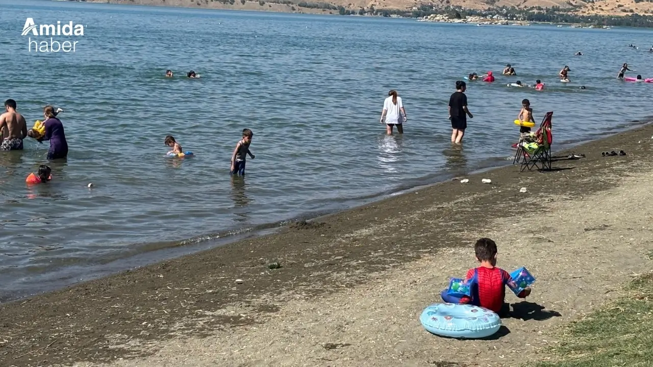 Diyarbakır-Elazığ sınırındaki gölde su seviyesi yükseldi