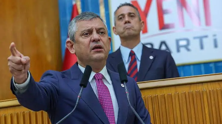Özgür Özel görevi bırakma sözü verdi