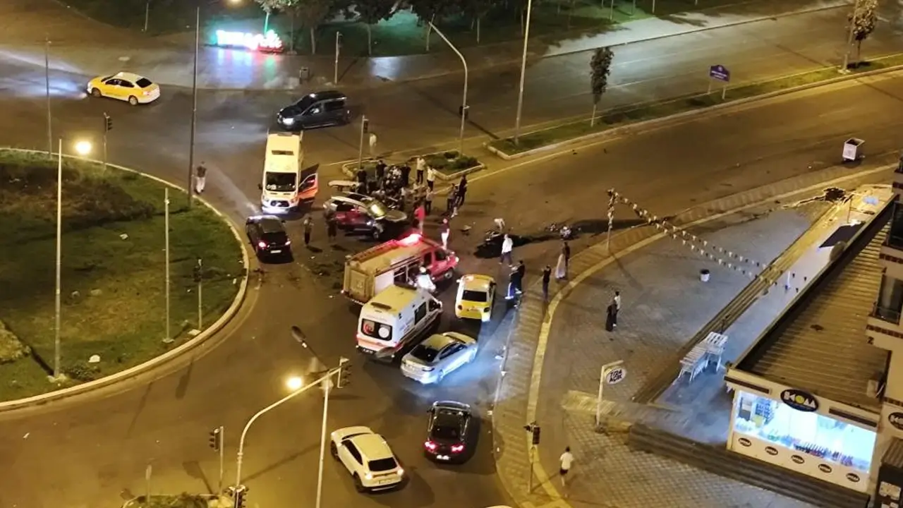 Diyarbakır’da kontrolden çıkan araç kaldırıma çarptı: 1 yaralı