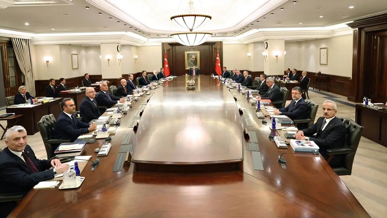 Kabine bugün toplanıyor: Süreç yasası merkezde