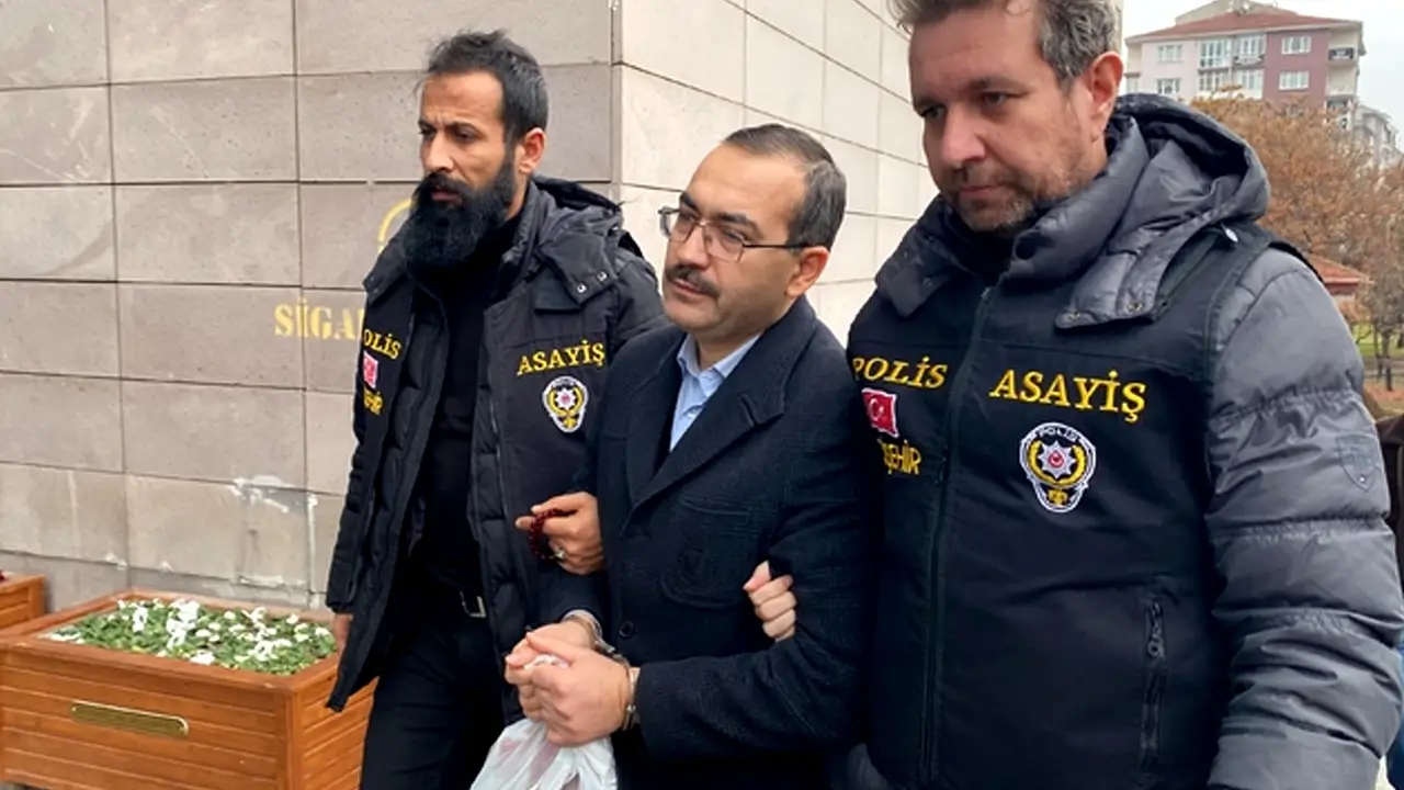 Türbede taciz davası: Müftüye 2 yıl 3 ay hapis