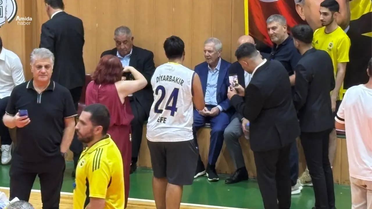 Fenerbahçe Başkanı Aziz Yıldırım Diyarbakır’da
