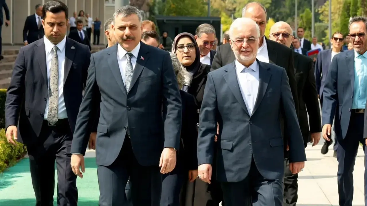 İran İçişleri Bakanı: PJAK da silah bırakmalı