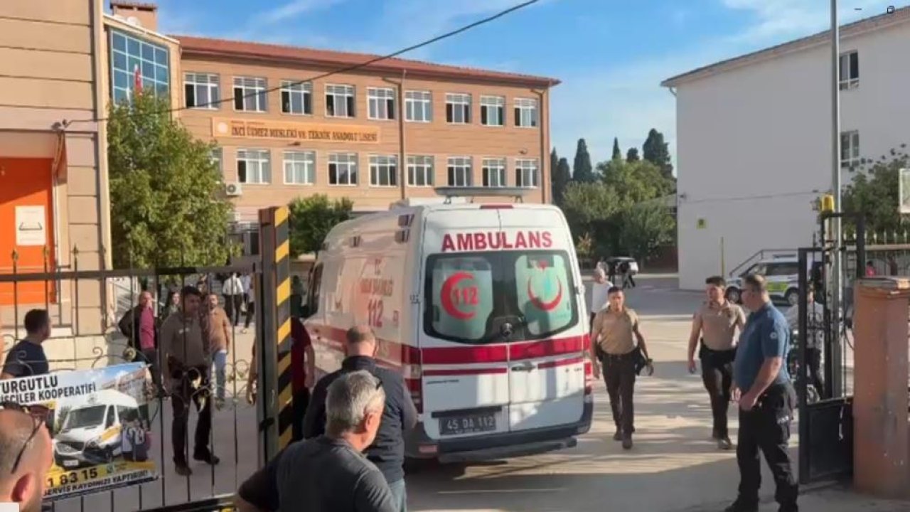 Manisa'da silahlı saldırı: Yaralı öğrenciler var