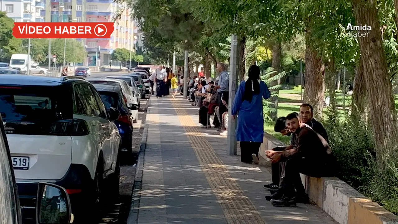 Şanlıurfa 5.8’lik deprem: Diyarbakır sokakta