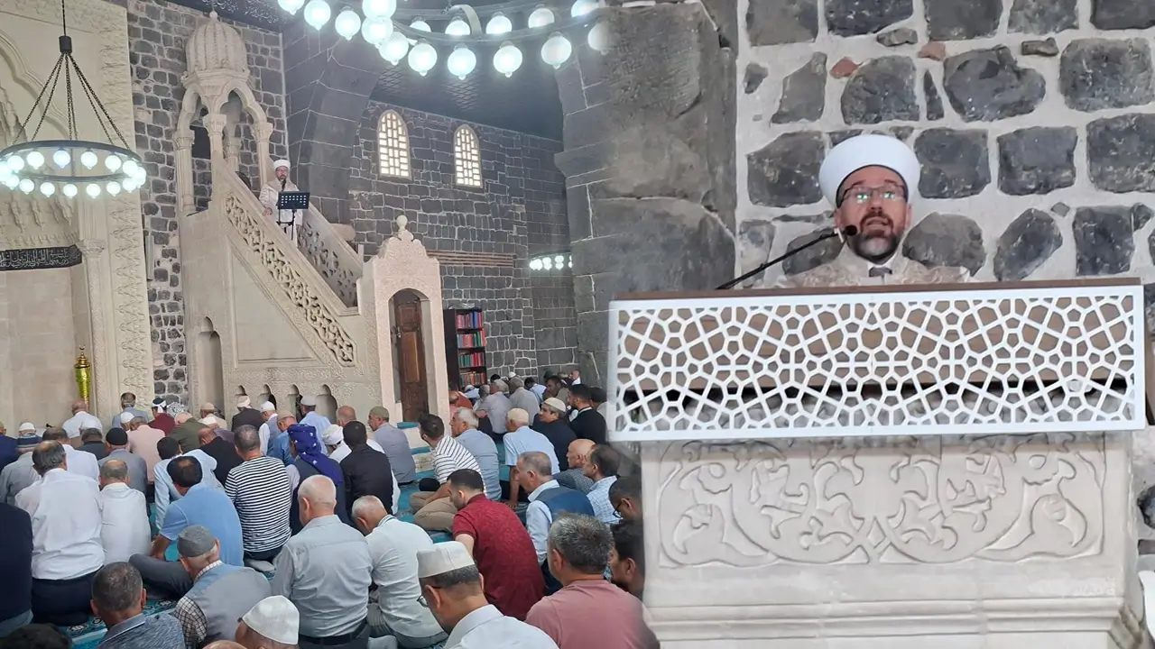 Ulu Cami’de son hutbe: Celal Büyük veda etti