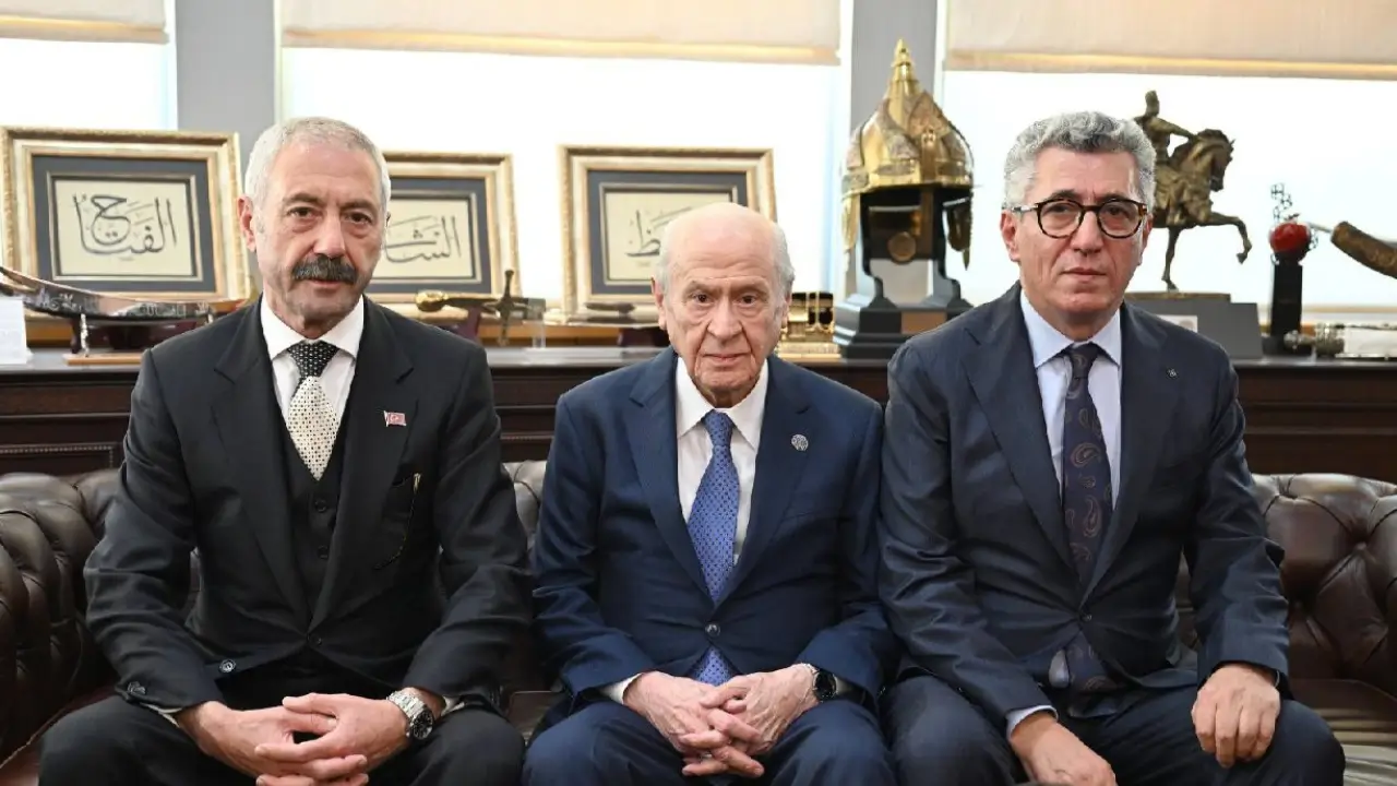 Büyük husumet sona erdi: Bahçeli Sarallar ile Şahinler’i barıştırdı