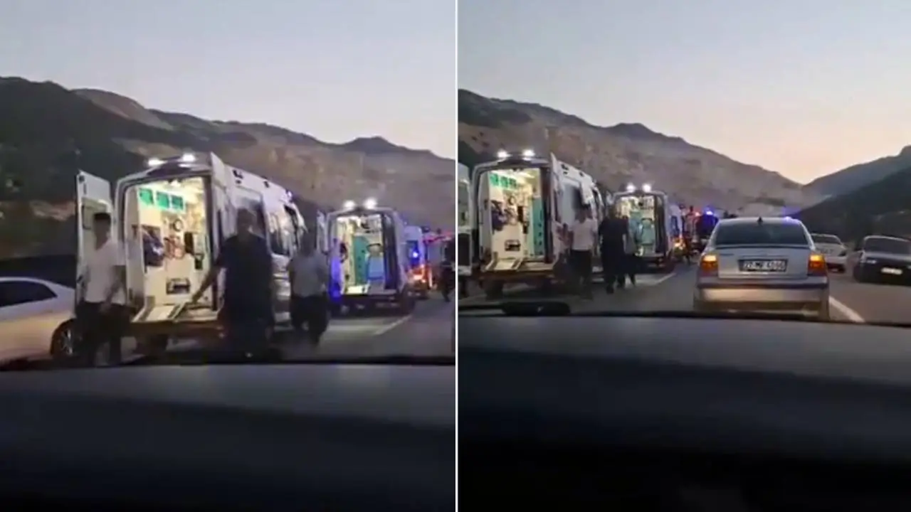 Gaziantep'te yolcu minibüsü ile otomobil çarpıştı: 5 ölü, 13 yaralı