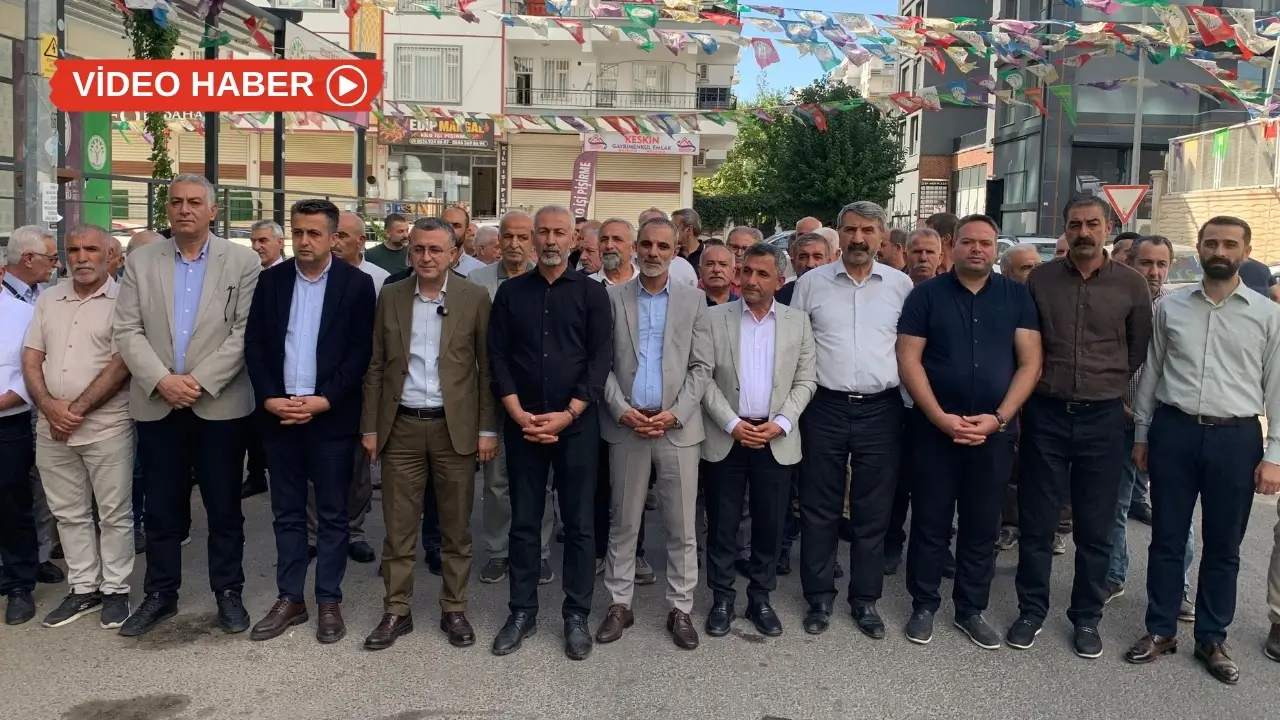 Diyarbakır’da DEM’li erkekler erkek şiddetine karşı eylem yaptı