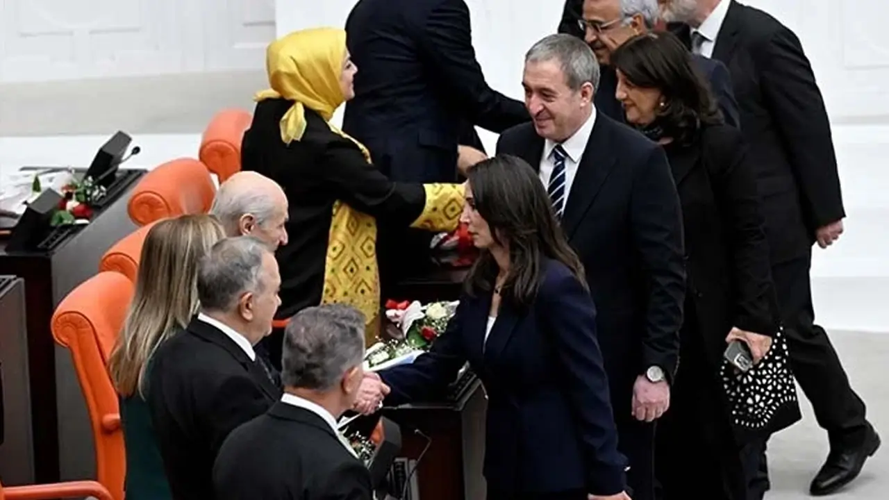 DEM’den MHP’ye iadeiziyaret
