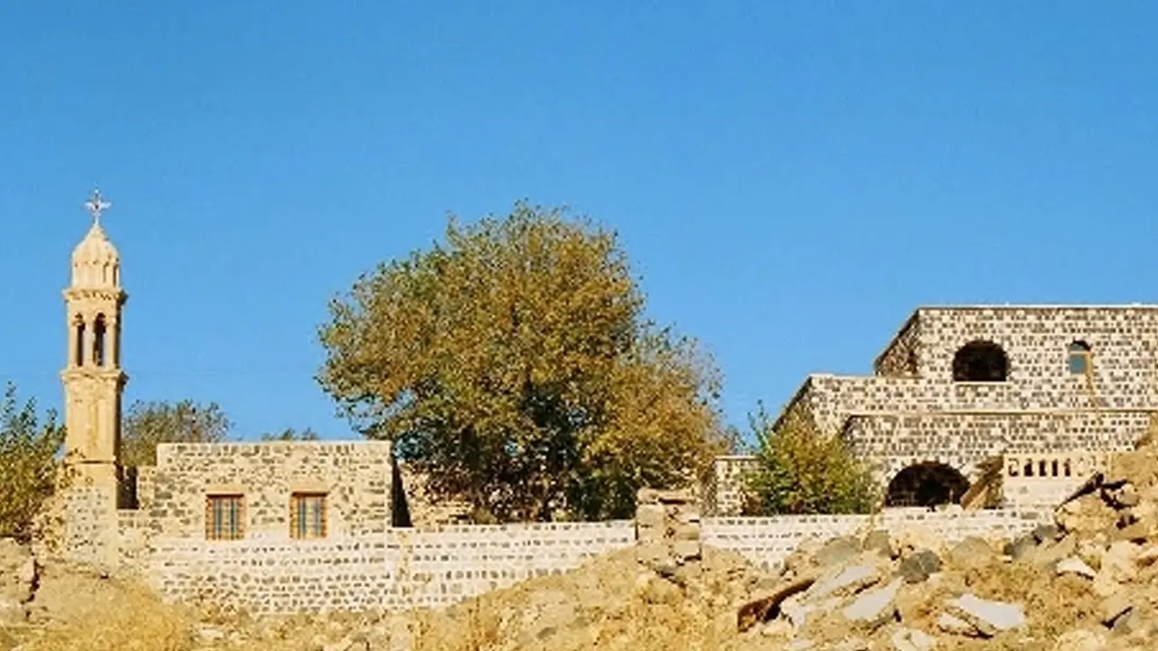 Şırnak’ta tartışmalı kara: Başkan Süryani, yıkılan yer Süryanilerin