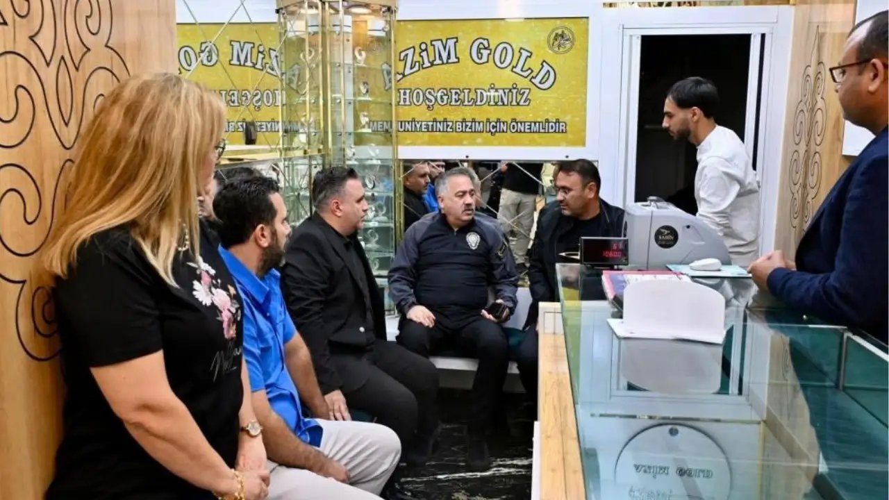Diyarbakır Emniyet Müdürü’nden kurşunlanan kuyumcuya ziyaret