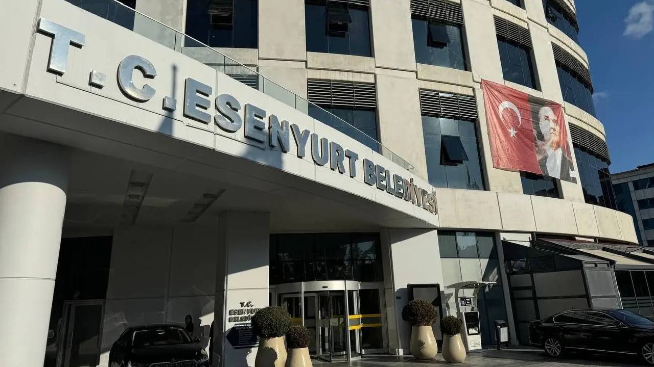 Esenyurt Belediyesi’ne yönelik yolsuzluk soruşturmasında 9 kişi tutuklandı