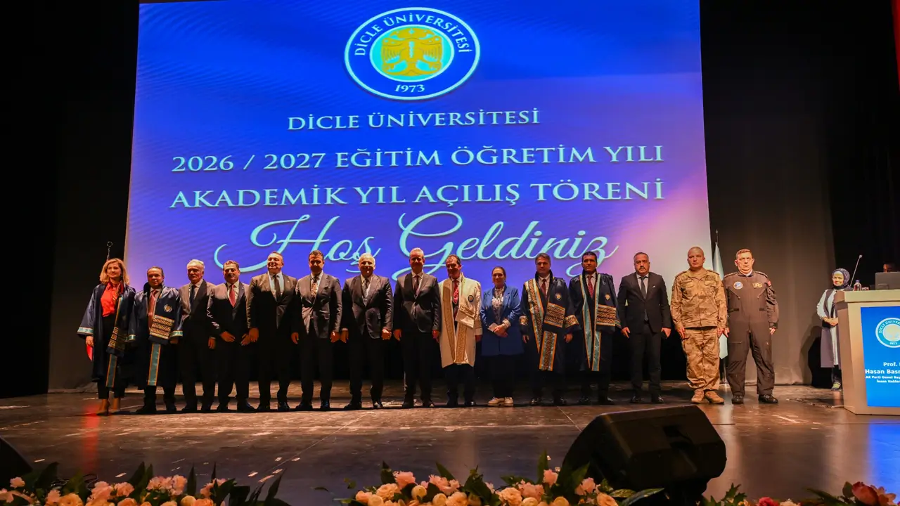 Dicle’de akademik yıl başladı: İlk ders süreç