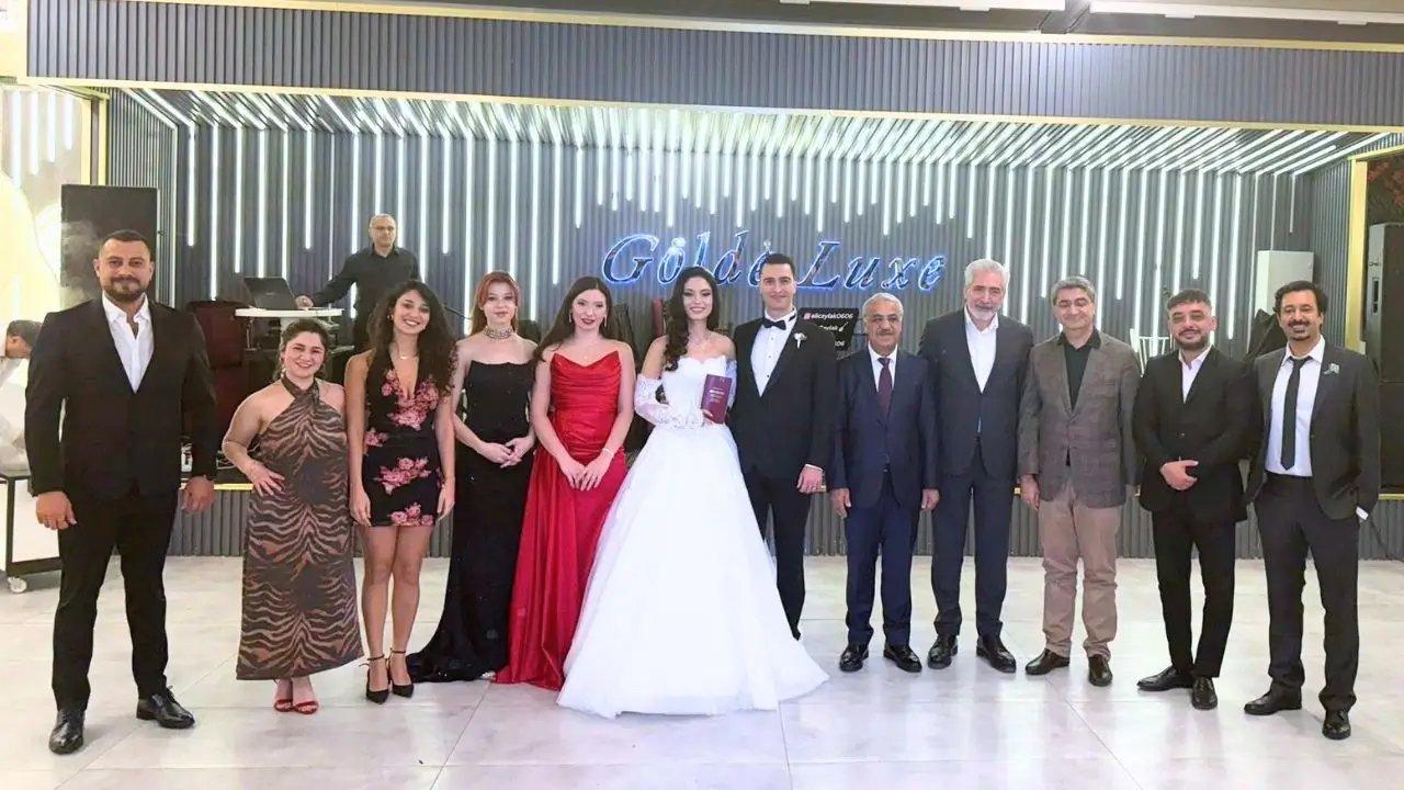 Siyaset dünyası Ankara’da düğünde buluştu