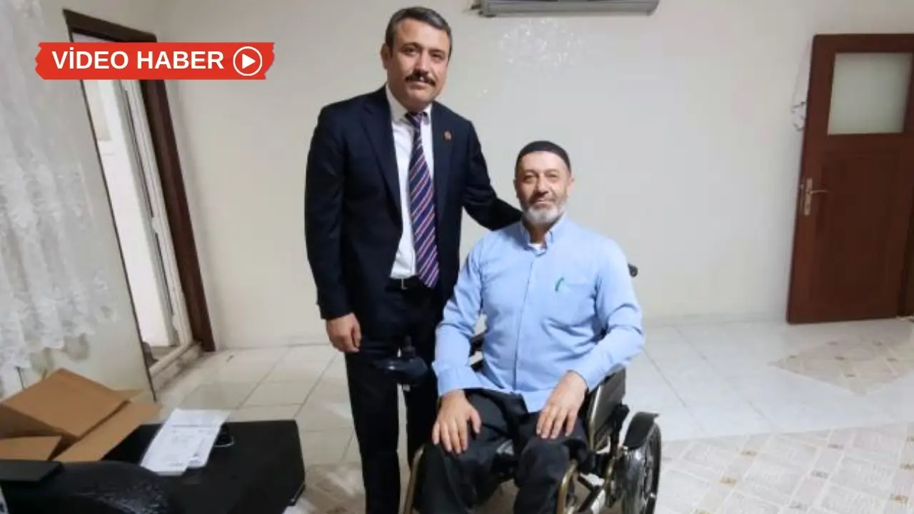 MHP Diyarbakır İl Başkanı’ndan sandalye hediyesi