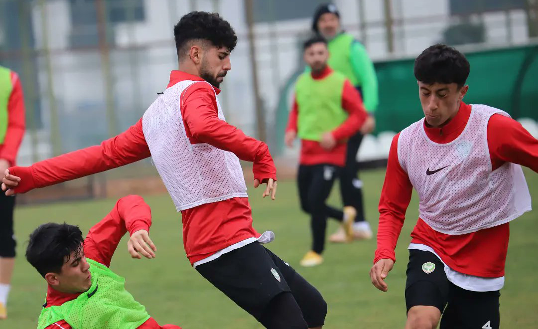 Amedspor’un Menemen mesaisi sürüyor