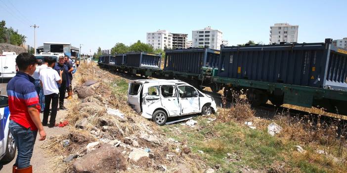 Diyarbakır’daki tren kazasının nedeni belli oldu: Akü çalındı bariyer açılmadı