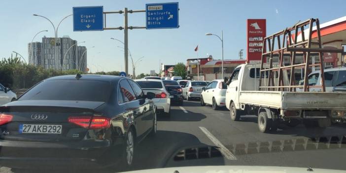 Diyarbakır'da uyum haftası başladı: Trafik yoğunluğu şaşırttı!