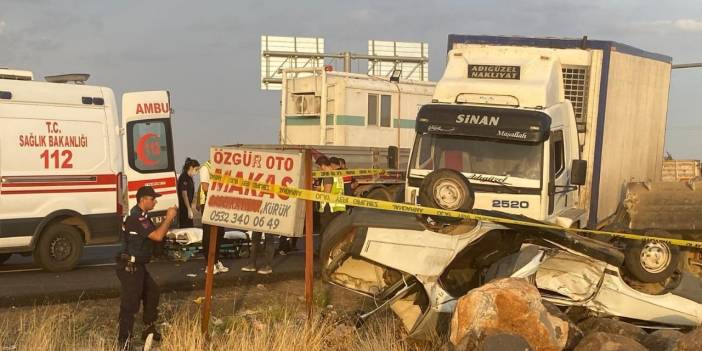 Diyarbakır’da kamyon otomobili biçti: 1 ölü 2 yaralı