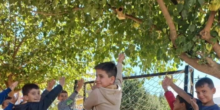 Diyarbakır’da lise öğrencilerinden örnek davranış