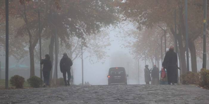 Diyarbakır’daki sis kentin tarihine farklı bir hava kattı