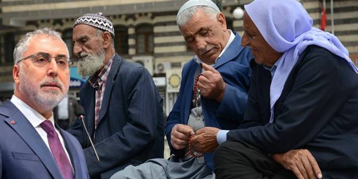 Bakan Işıkhan: Emekli hizmetlerine yenilerini ekleyeceğiz