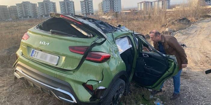 Diyarbakır Kayapınar’da feci kaza: 3 kişi ağır yaralandı