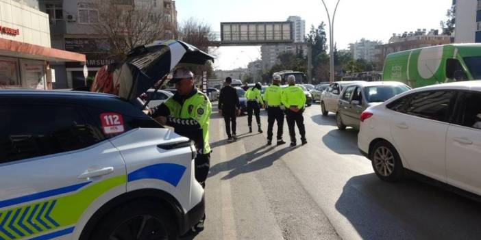 Yayaya yol vermeyen sürücüye ceza: Savunması acayip!