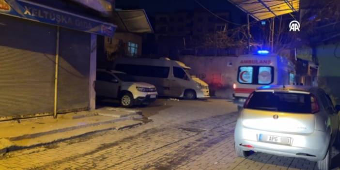 Diyarbakır'da ev yangını: 18 kişi hastaneye kaldırıldı