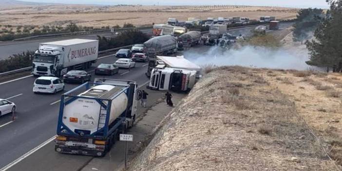 Şanlıurfa'da tır ile otomobilin çarpıştığı kazada 1 kişi öldü