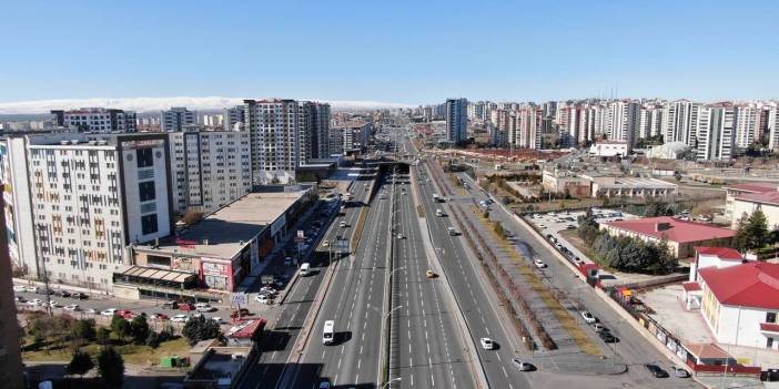 Karayolları yıllardır yapmıyordu: Diyarbakır Büyükşehir üstlendi