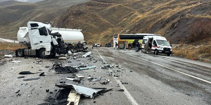 Diyarbakır otobüsü yakıt tankeriyle çarpıştı: Yaralılar var