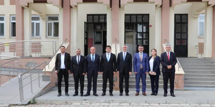 Milli Eğitim Bakan Yardımcısı Yılmaz Hakkari'de