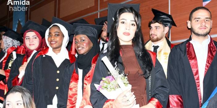 Diyarbakır’da 14 farklı ülkeden öğrenci mezun oldu