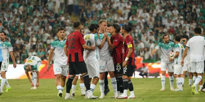 Bursaspor – Eskişehirspor maçında kavga çıktı